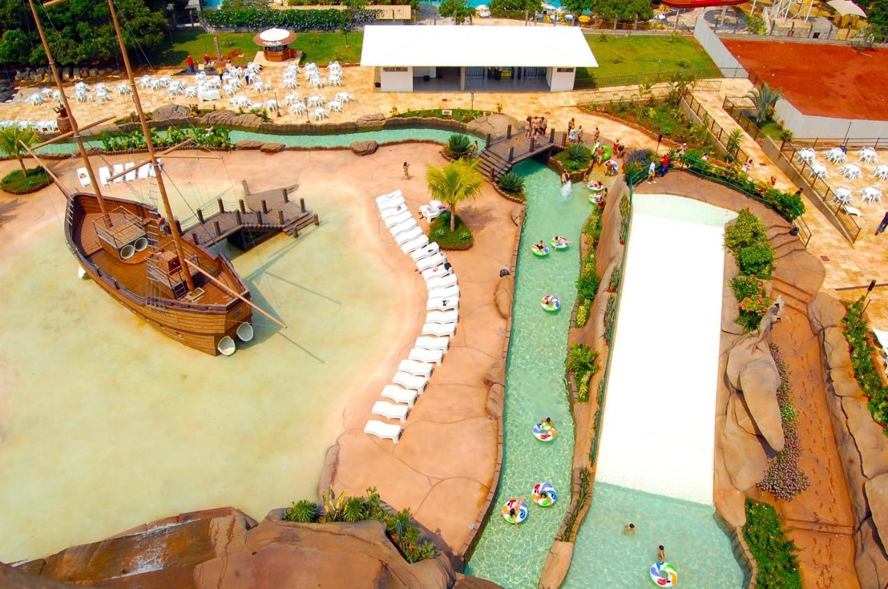 Caldas Novas Imperio Romano Com 1 Dia No Acqua Park Bagian luar foto