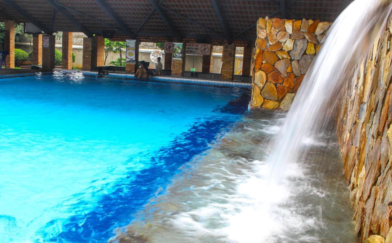 Caldas Novas Imperio Romano Com 1 Dia No Acqua Park Bagian luar foto