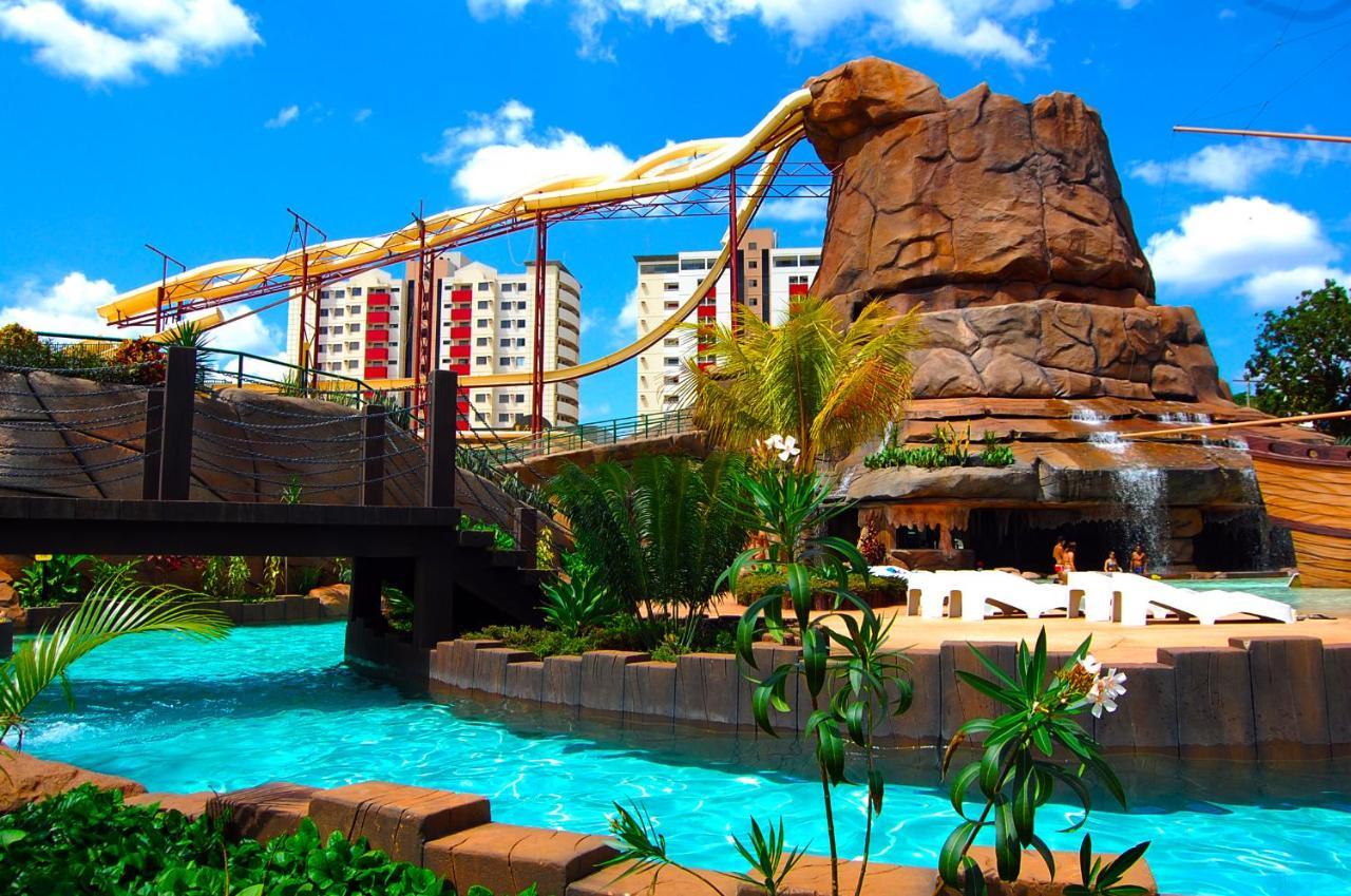 Caldas Novas Imperio Romano Com 1 Dia No Acqua Park Bagian luar foto
