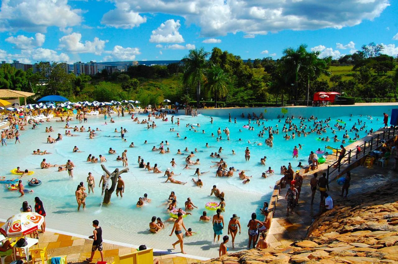 Caldas Novas Imperio Romano Com 1 Dia No Acqua Park Bagian luar foto