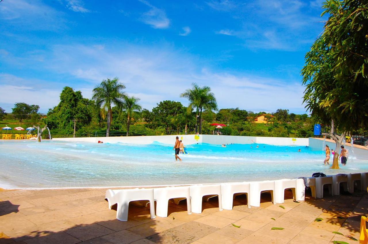 Caldas Novas Imperio Romano Com 1 Dia No Acqua Park Bagian luar foto